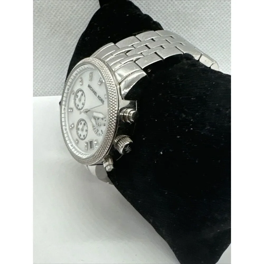 Michael Kors MK5020 Women Silver Stainless Steel Analog Dial Wrist Watch JNA278